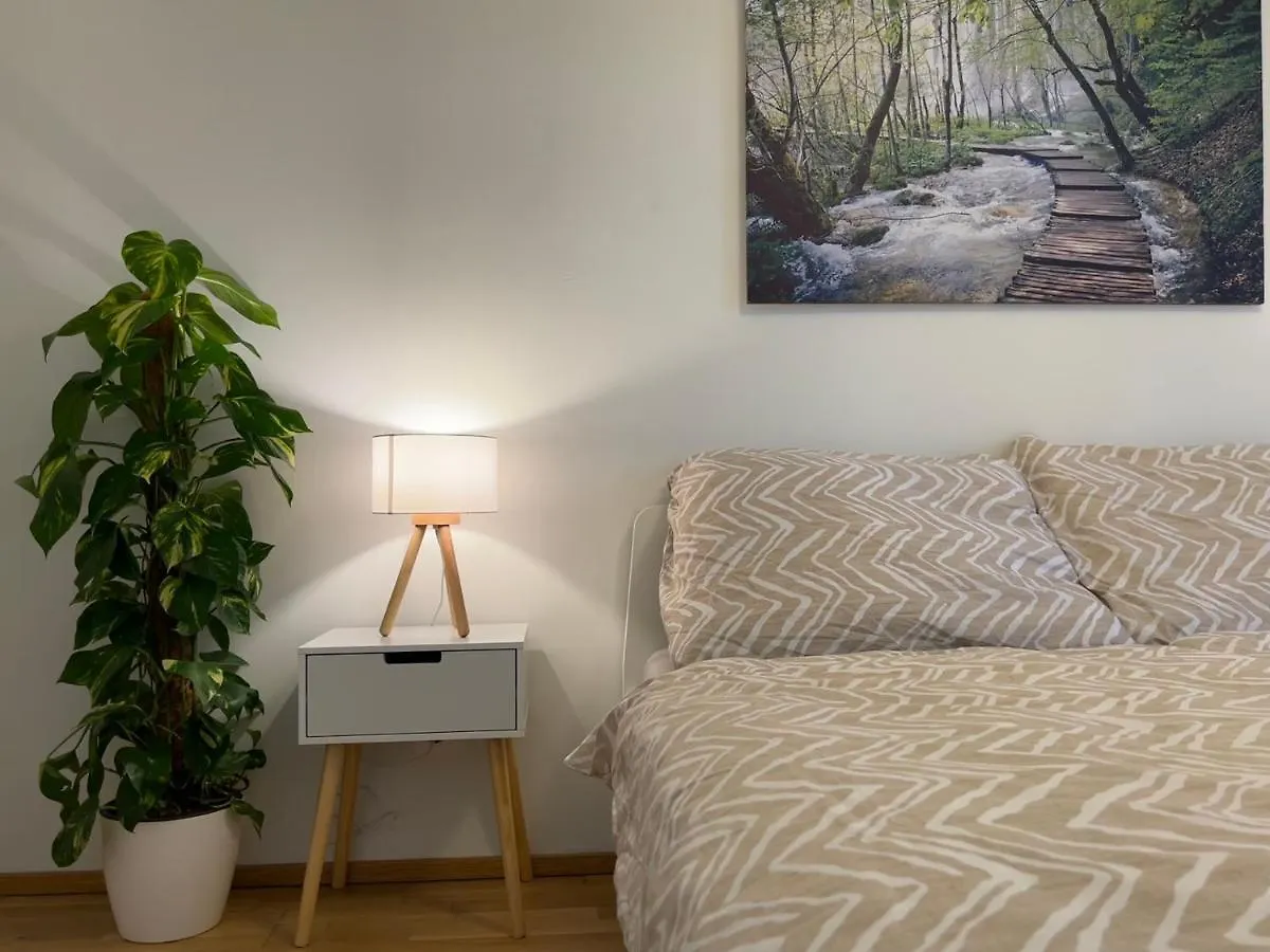 55 M2 Stylish Apartment With Balcony & Parking Vienna
