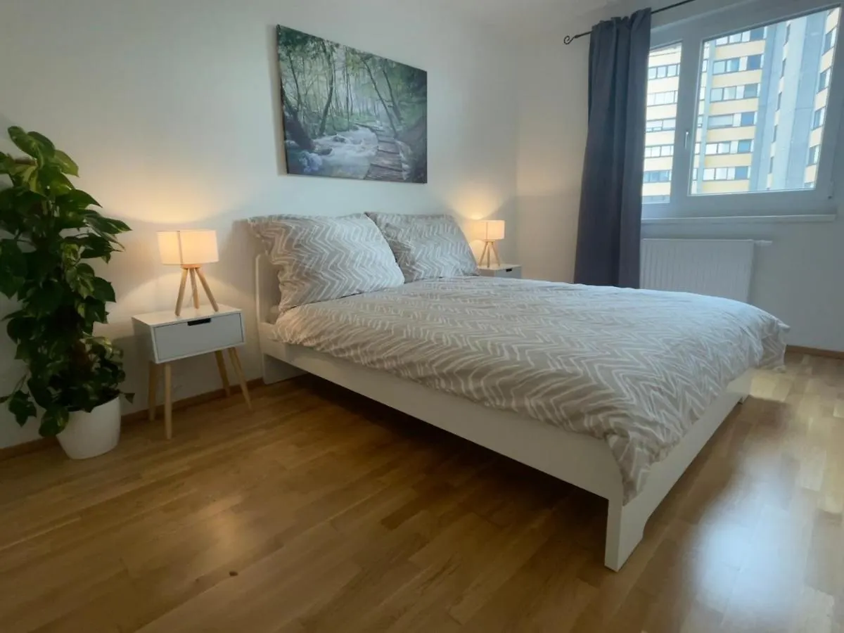 55 M2 Stylish Apartment With Balcony & Parking Vienna