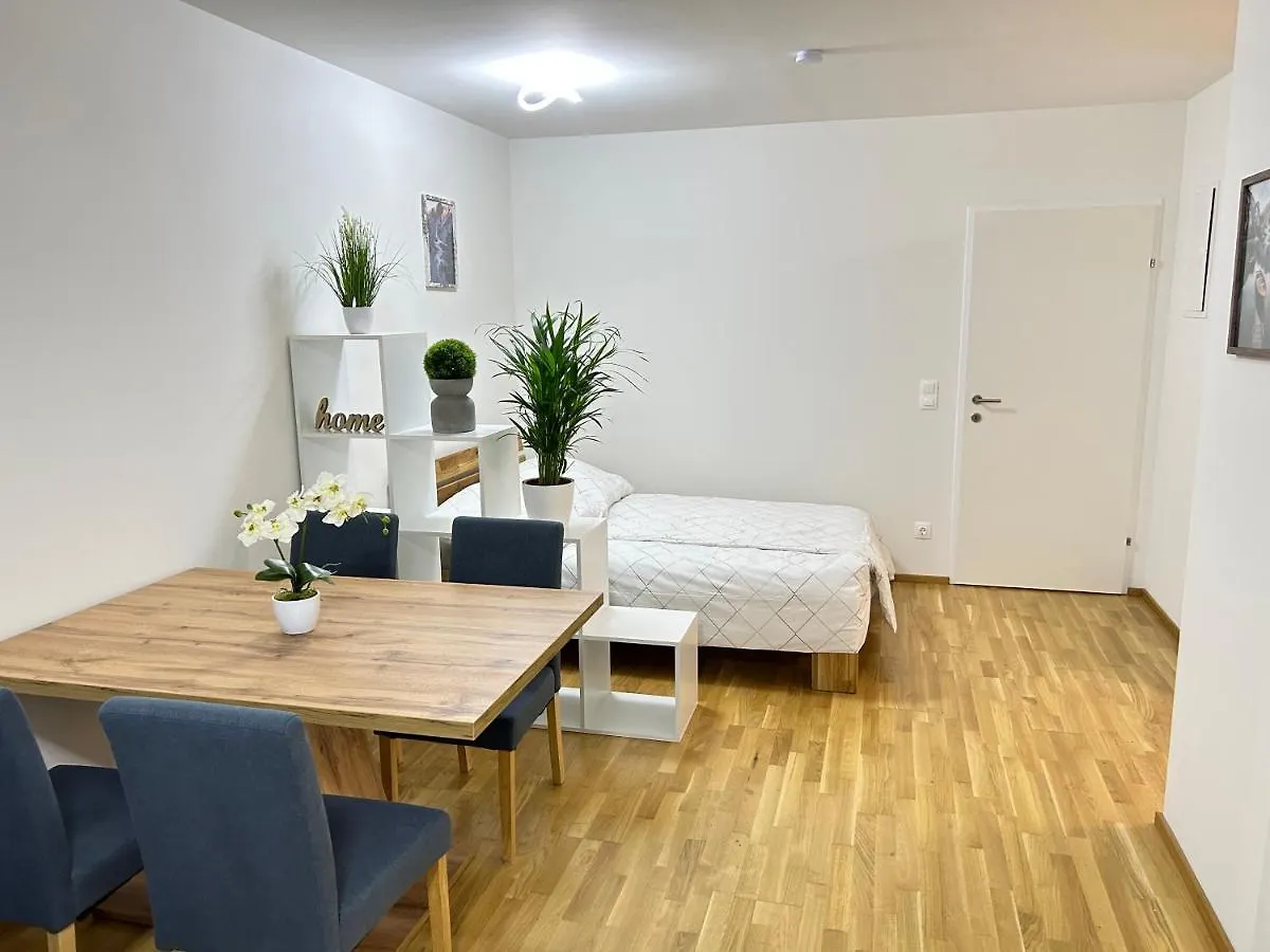 55 M2 Stylish Apartment With Balcony & Parking Vienna