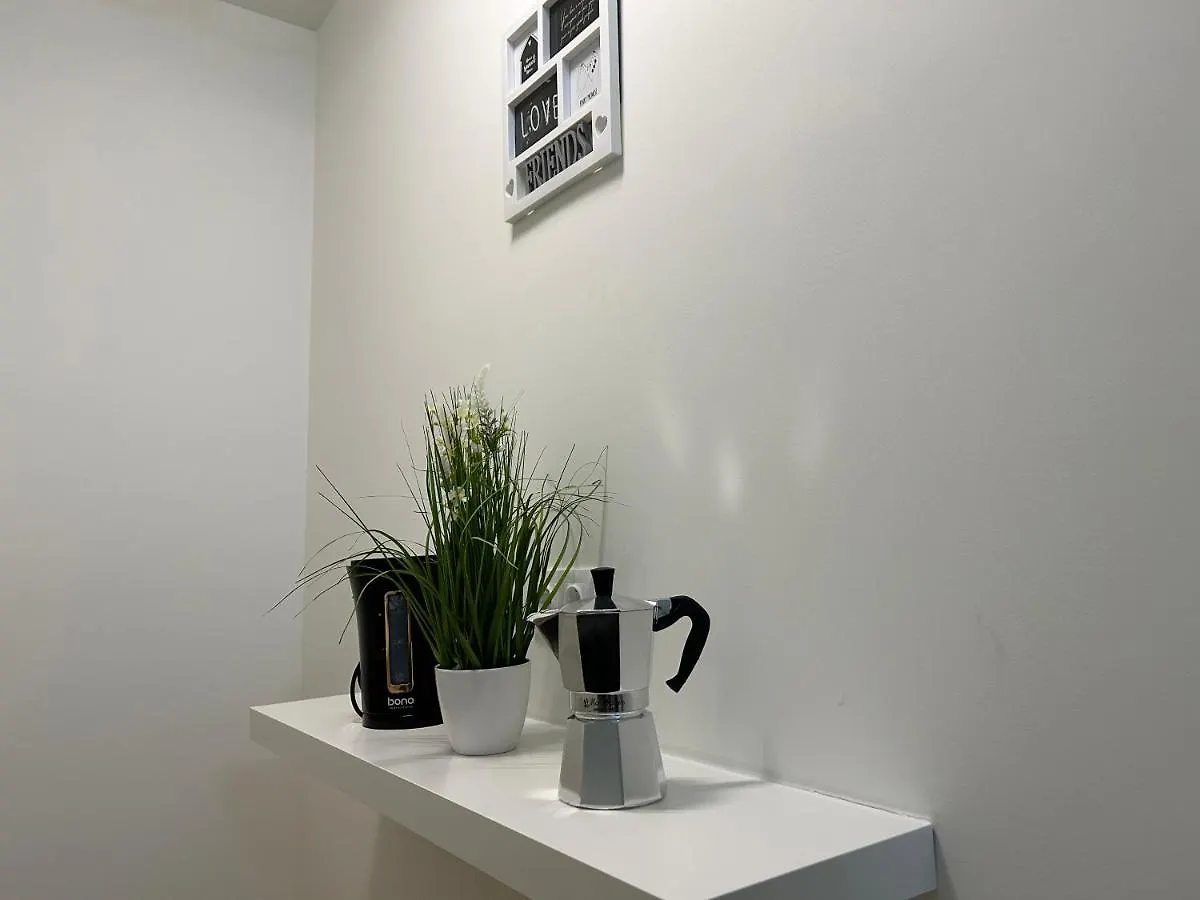 55 M2 Stylish Apartment With Balcony & Parking Vienna