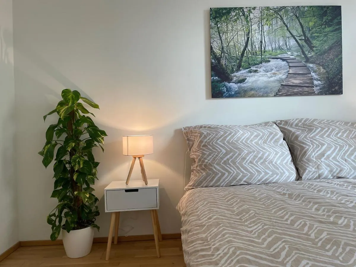 55 M2 Stylish Apartment With Balcony & Parking Vienna